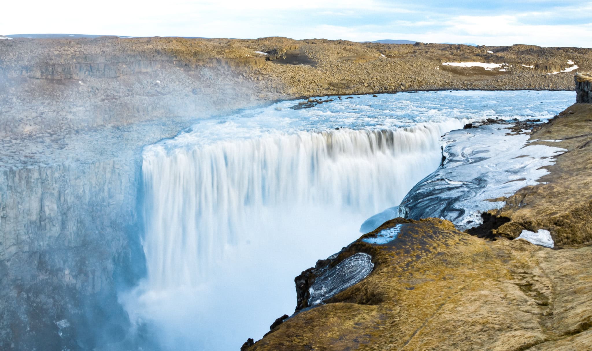 Dettifoss, and more must see waterfalls on your Iceland road trip around the ring road. Hidden gems, cascading waterfalls and some of the most beautiful landscape I’ve ever seen. | herlifeadventures.blog |
#icelandtravel #hiddengem #icelandvacation #travelhacks #travelguide #adventuretravel #traveltips #europe #traveldestinations #travelexperience #waterfalls #iceland #beautifulplaces #adventure #explore