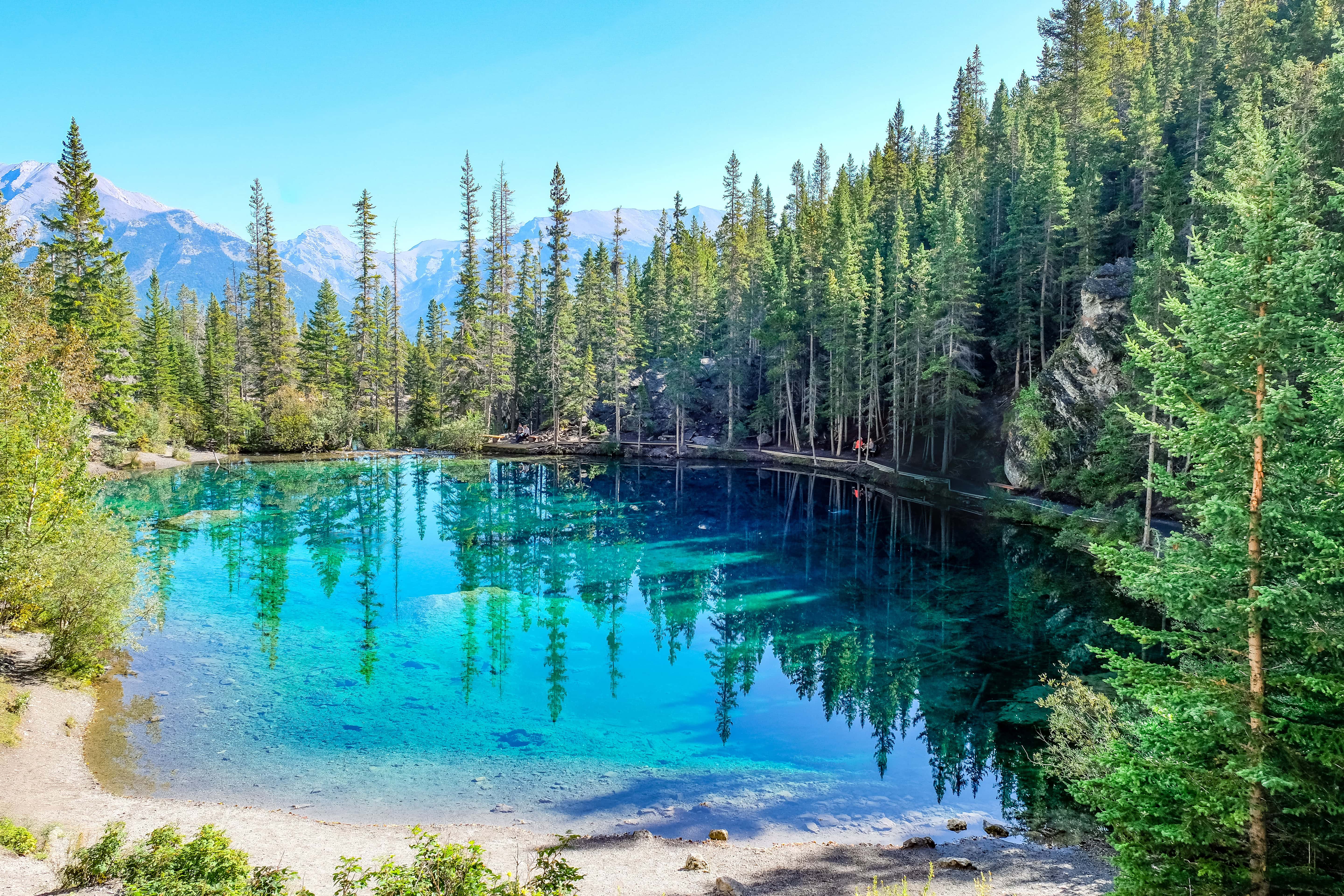 Grassi Lakes trail in Canmore, Alberta Canada leading you to 2 jaw dropping lakes. | Her Life Adventures | #grassilakes #canmore #albera #canada #howtofind #wheretogo #whattodo #trail #hike #winter #summer