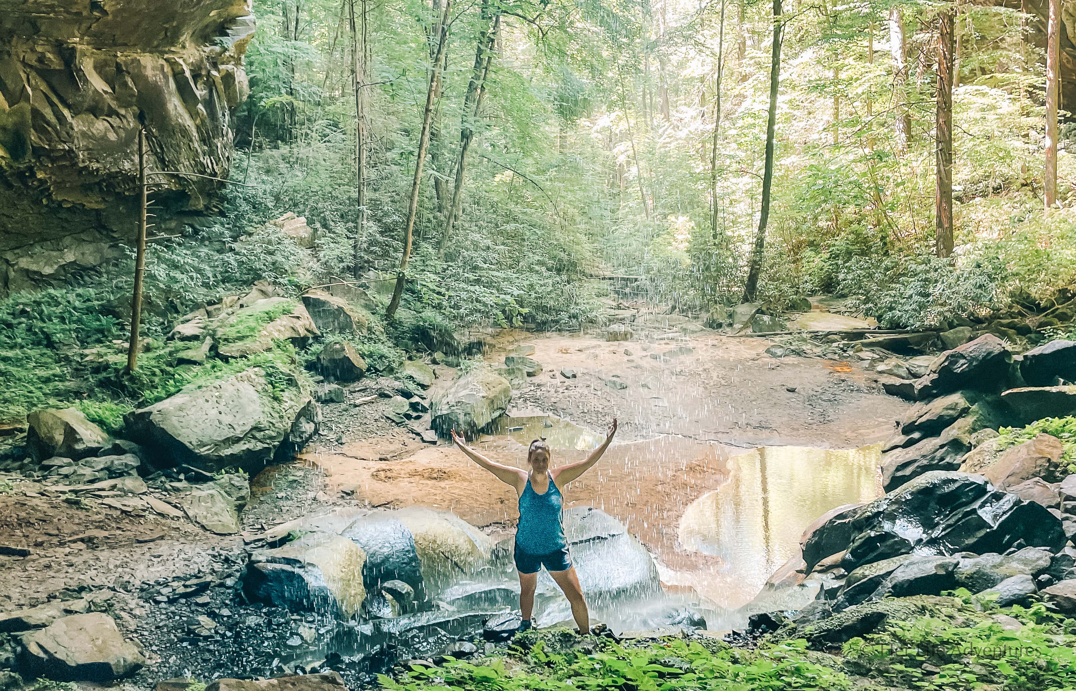 The best hiking trails in the Big South Fork Kentucky area are in the Daniel Boone National Forest. The area boasts miles of hiking trails along scenic gorges and sandstone bluffs leading to rock arches, waterfalls, caves, and adventure. Here are the best hikes for easy, moderate, and difficult trails in #Big South Fork #Kentucky