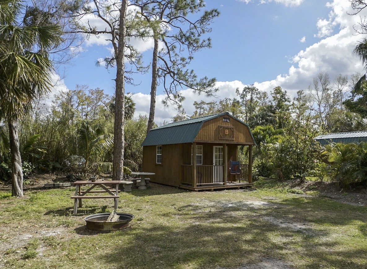 Mini Cabins