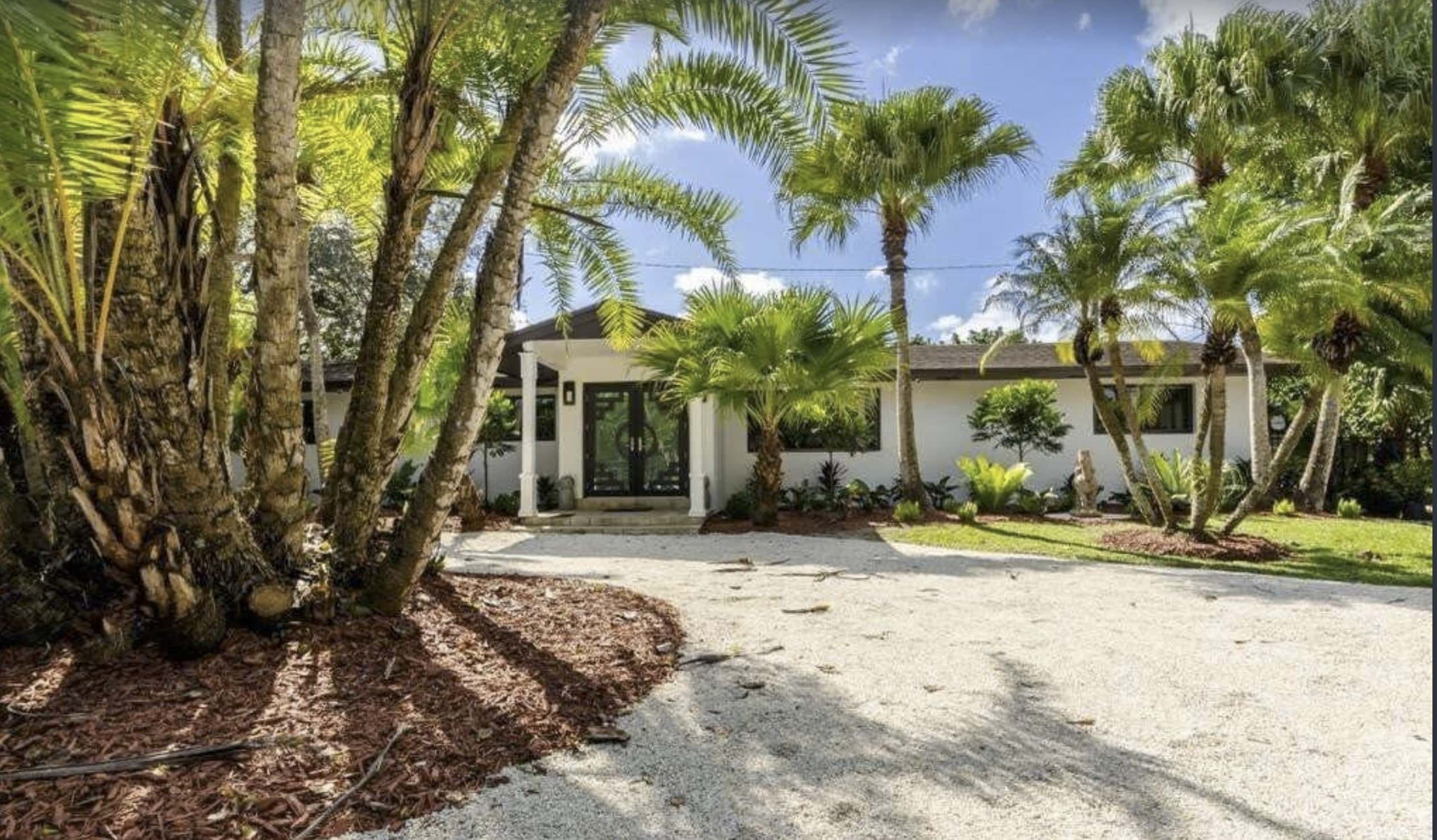 Wonder House A Magical Japanese Koi Garden