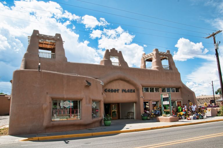 14 U.S. Small Town Main Streets Made for Slow Road Trip Wandering