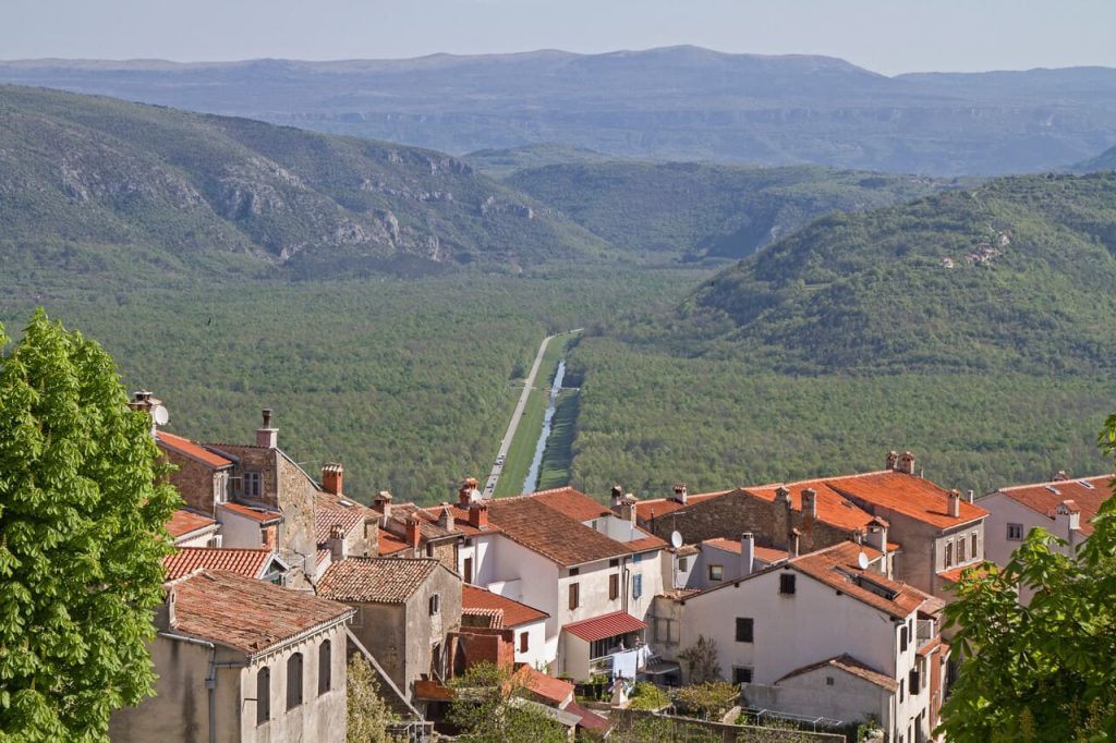 The small medieval town of Motovun is perched on a 280 m high hilltop in the Mirna Valley