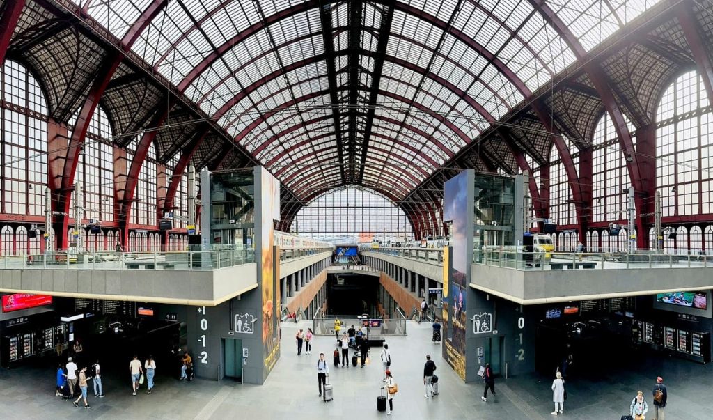 Antwerp Central Station (Antwerp, Belgium)