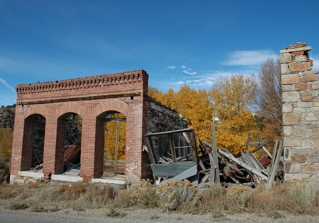 Belmont, NV-ruined building