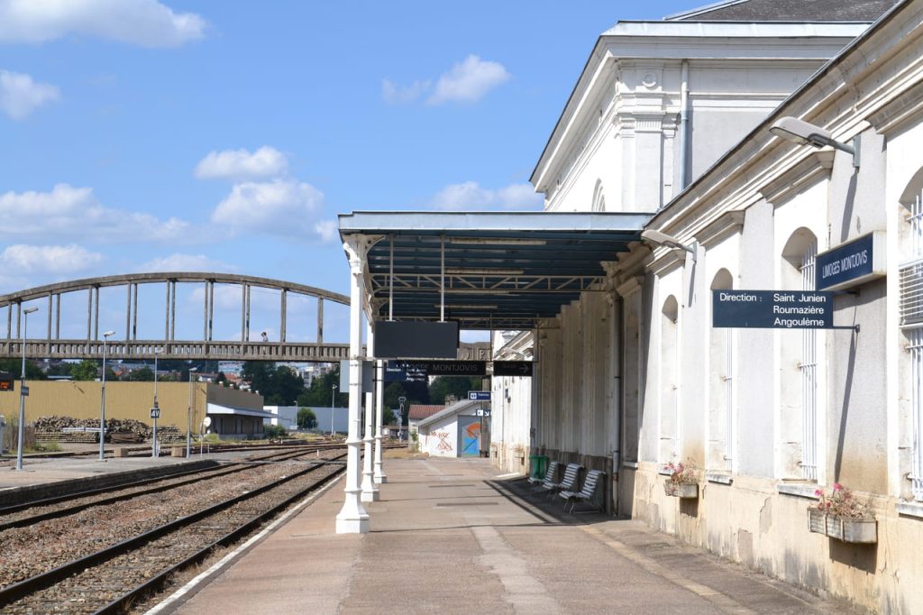 train station gare de limoges-bénédictins