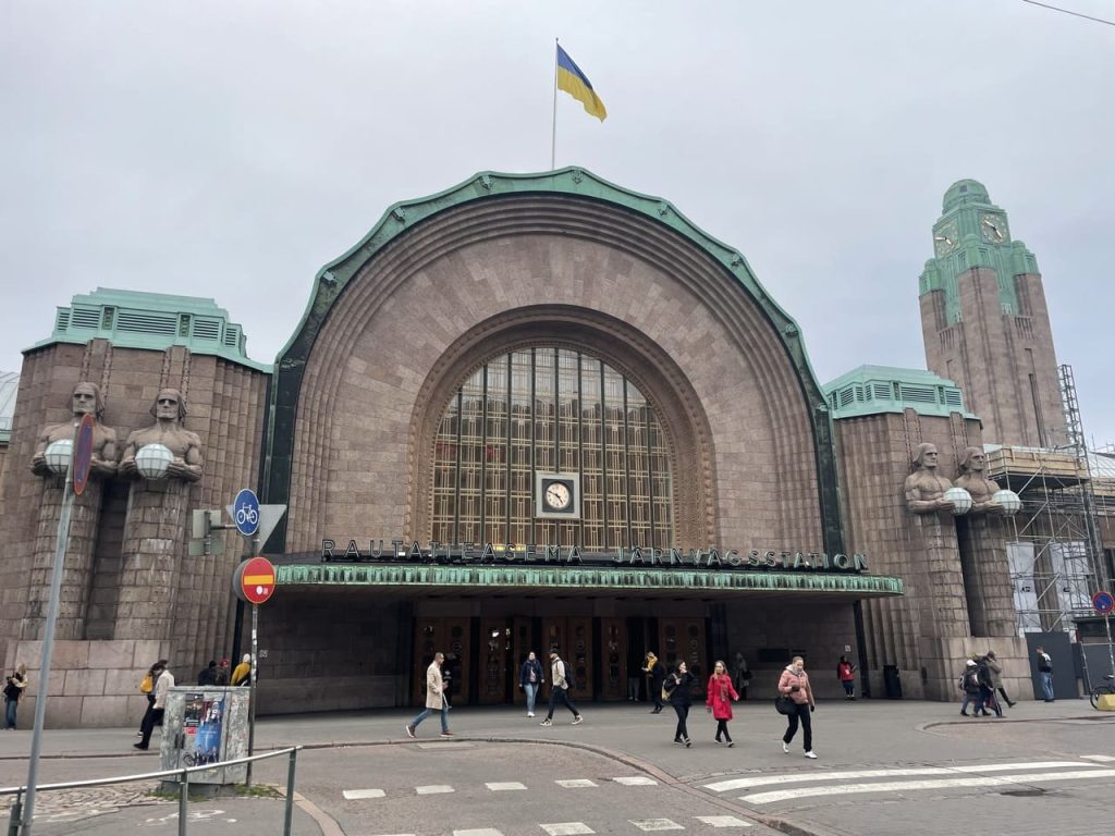 Helsinki Central Station (Helsinki, Finland)