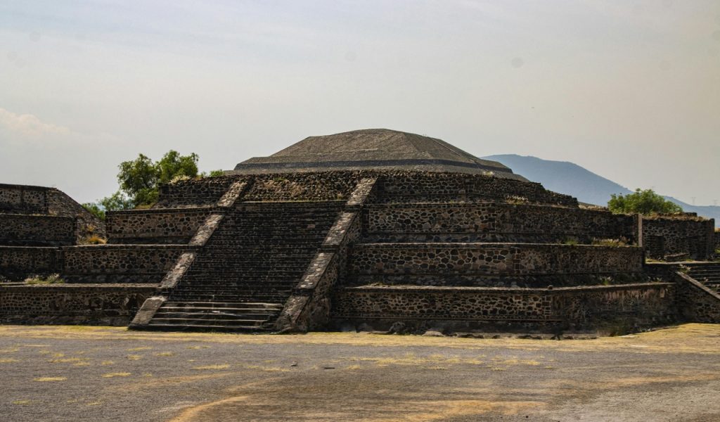 10 Spots Where Travelers Keep Reporting UFO Sightings – Her Life Adventures Teotihuacan Pyramid at La Ciudadela, Mexico