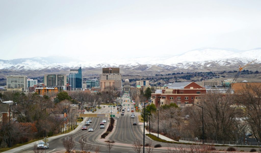12 U.S. City Breaks That Feel Big Without A Big Budget – Her Life Adventures Landscape View of City