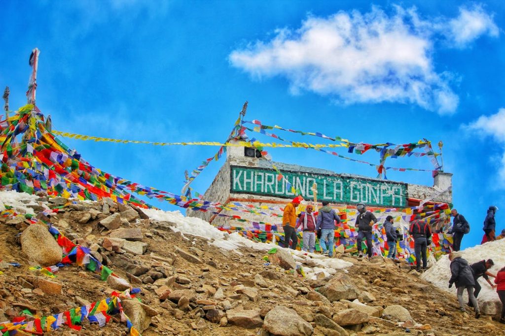9 Global Mountain Passes That Turn Driving Into an Expedition – Her Life Adventures Khardung La, India