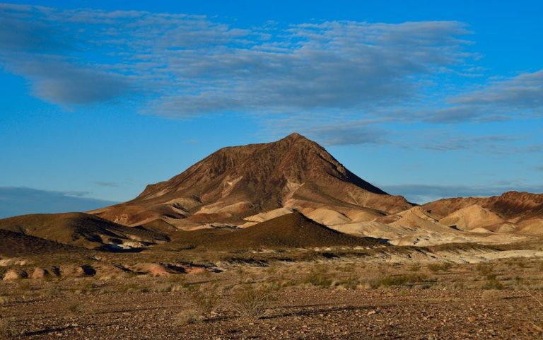 Stunning Desert Landscape in Nevada