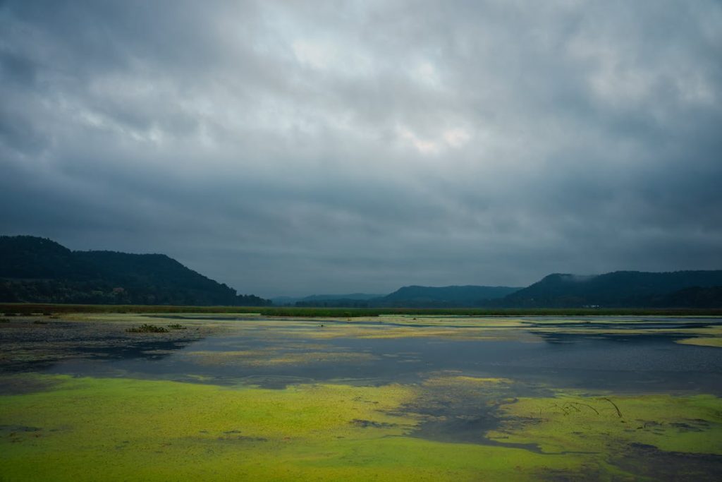 9 U.S. Lakeside Towns That Look Straight Out of a Movie Scene – Her Life Adventures Lake Geneva, Wisconsin