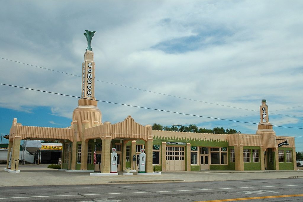 The Chamber of Commerce in Shamrock, Texas. A converted art-deco Conoco station and diner.
