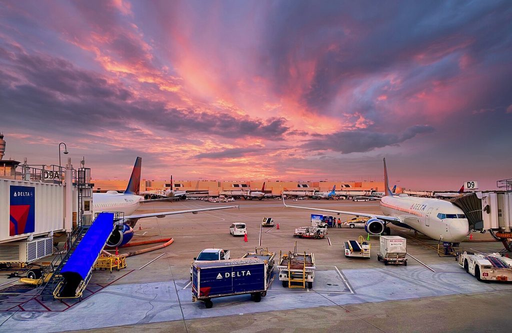  Airplanes at Hartsfield-Jackson Atlanta International Airport in Georgia