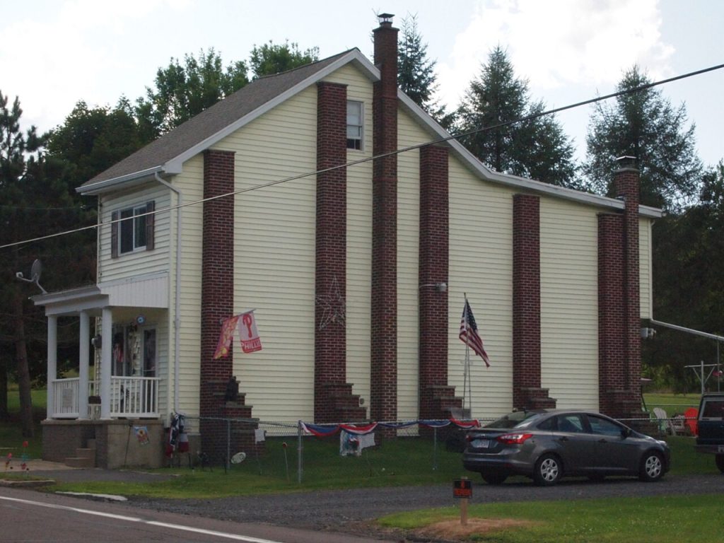 Standalone row house in Centralia, Pennsylvania.