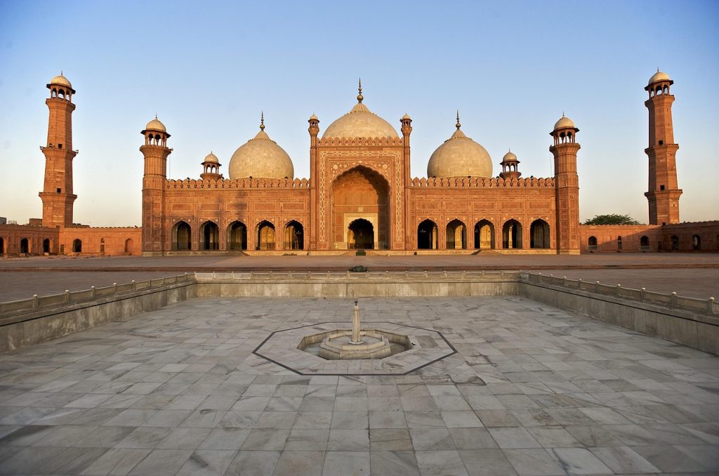 Lahore, Lhr, Badshahi mosque image.