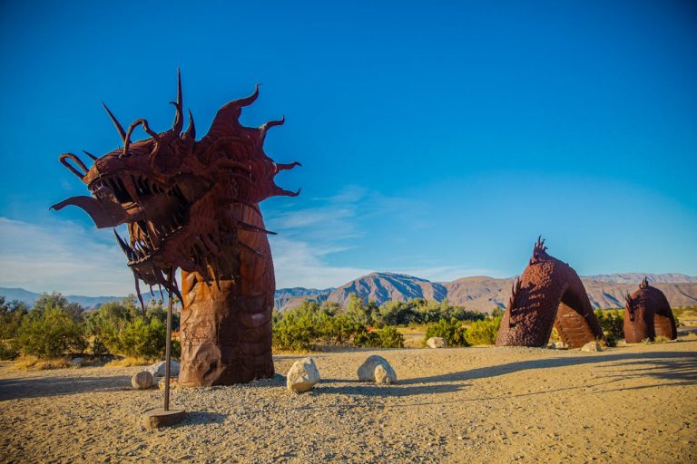 15 Quirky Roadside Attractions Still Pulling Crowds.