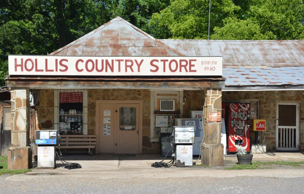 Vintage Hollis Country Store in Hot Springs, Arkansas