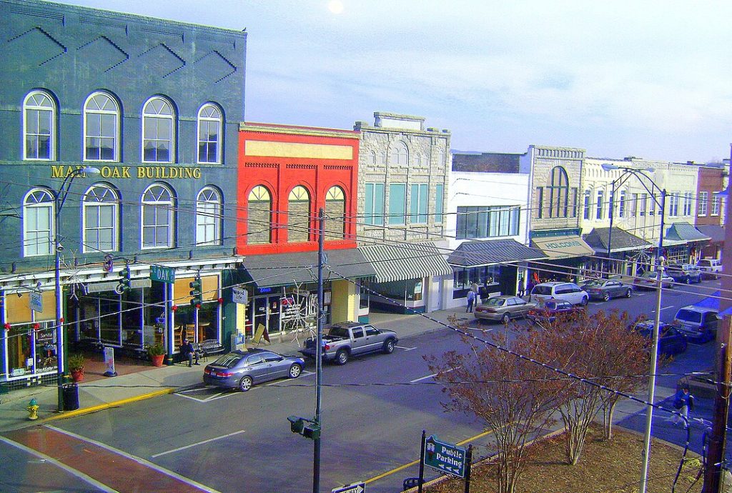 9 “Main Streets” That Still Look Exactly Like the 1950s – Her Life Adventures Mount Airy, North Carolina