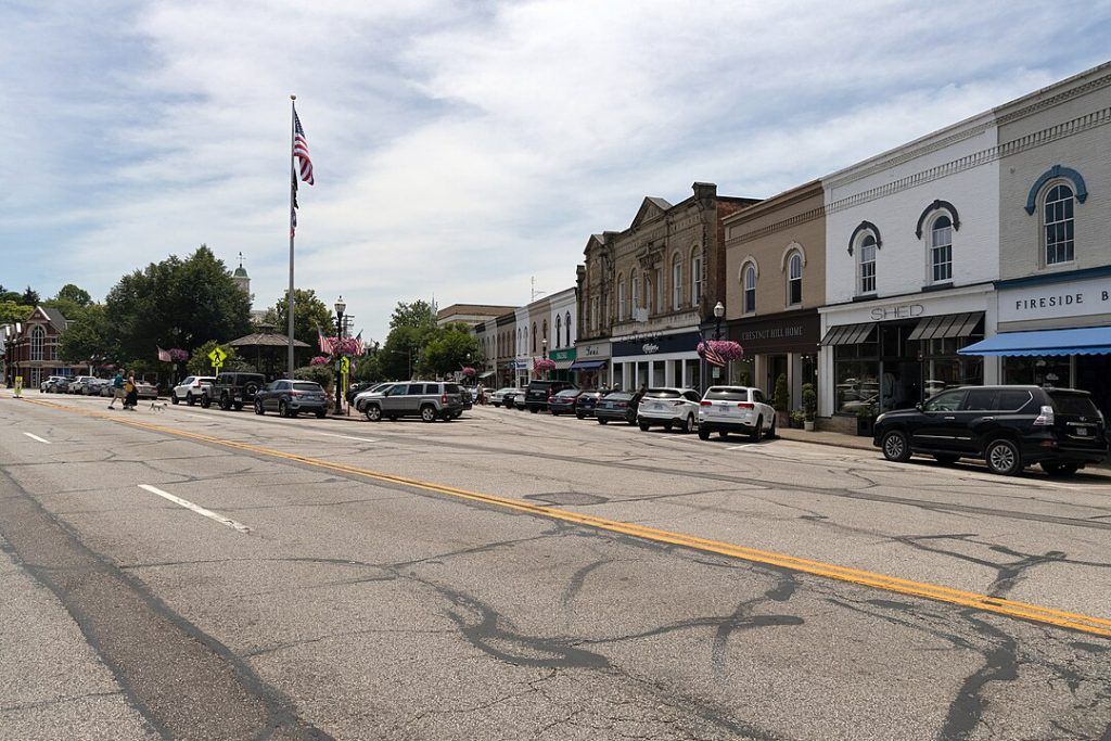 9 “Main Streets” That Still Look Exactly Like the 1950s – Her Life Adventures Chagrin Falls, Ohio