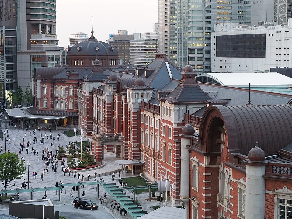 Tokyo Business Hotels Near Rail Hubs