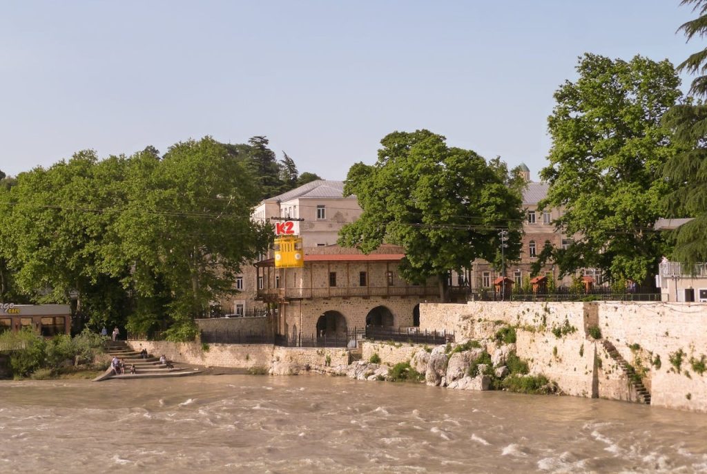 12 States Where It’s Legal to Sleep in Your Car at Rest Stops – Her Life Adventures Georgia