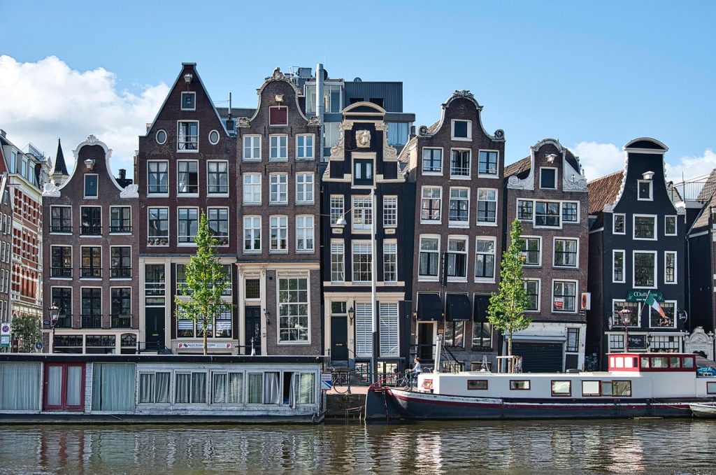11 Cities Where Airbnb Bans Are Changing How Tourists Stay – Her Life Adventures Amsterdam