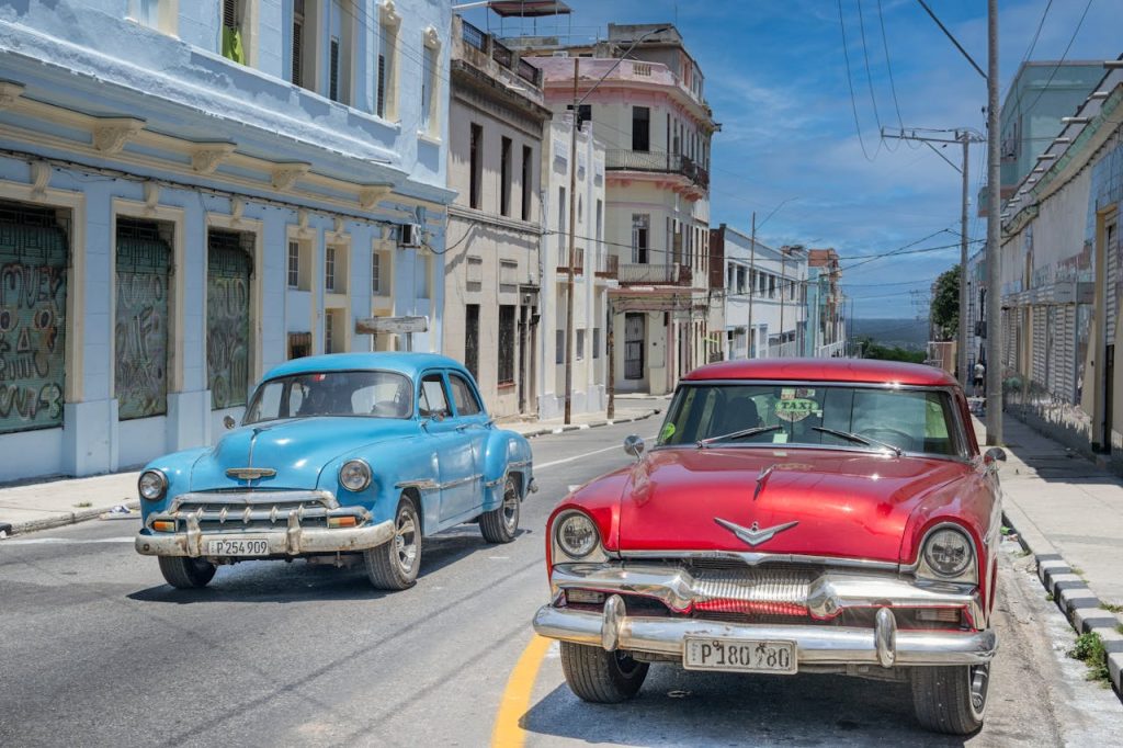 Havana’s Vintage Car Loops