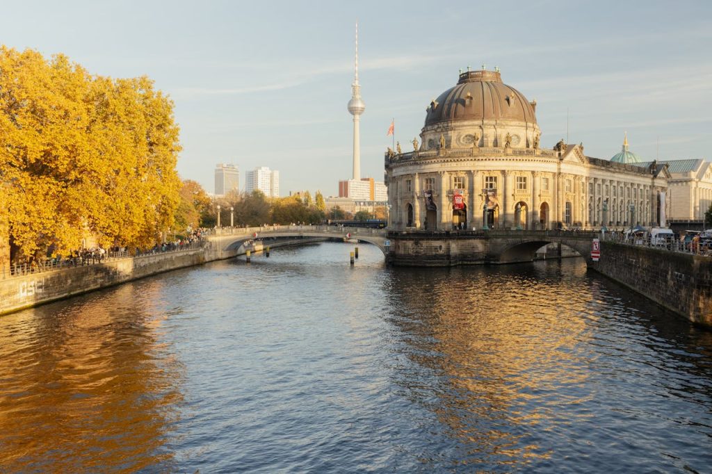 Golden Hour Becomes The Main Event