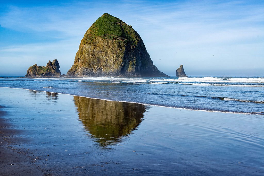 13 U.S. Beaches With Strangely Strict Rules You Must Follow – Her Life Adventures Cannon Beach Oregon