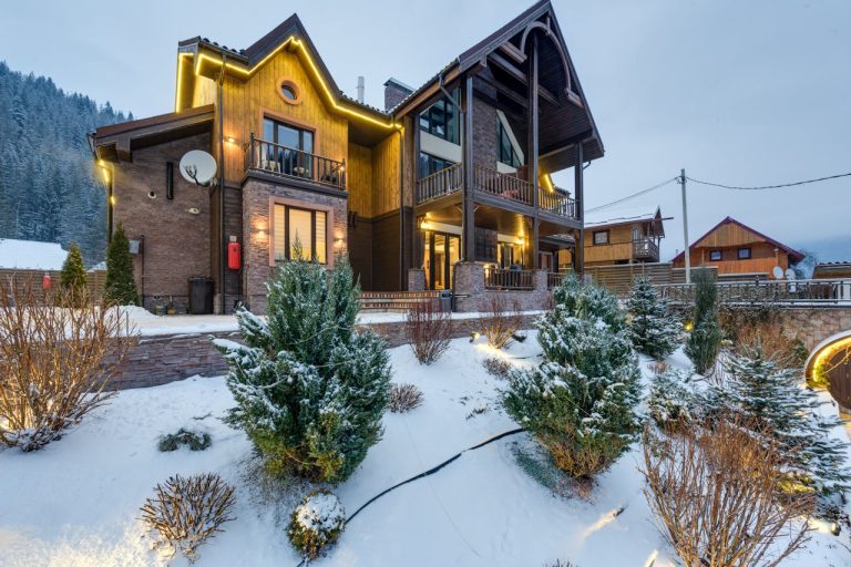 Coldest U.S. Towns With Winter Activities for Thrill Seekers