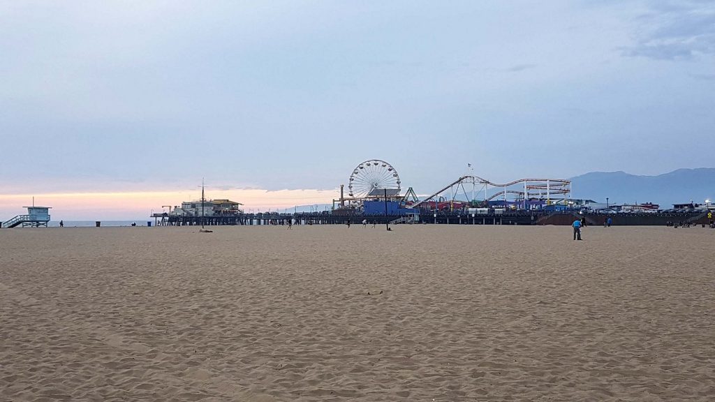 13 U.S. Beaches With Strangely Strict Rules You Must Follow – Her Life Adventures Santa Monica Beach California