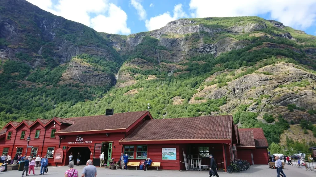 12 Scenic Train Rides in Europe Disrupted by Environmental Tourism Backlash – Her Life Adventures Flam Railway, Norway