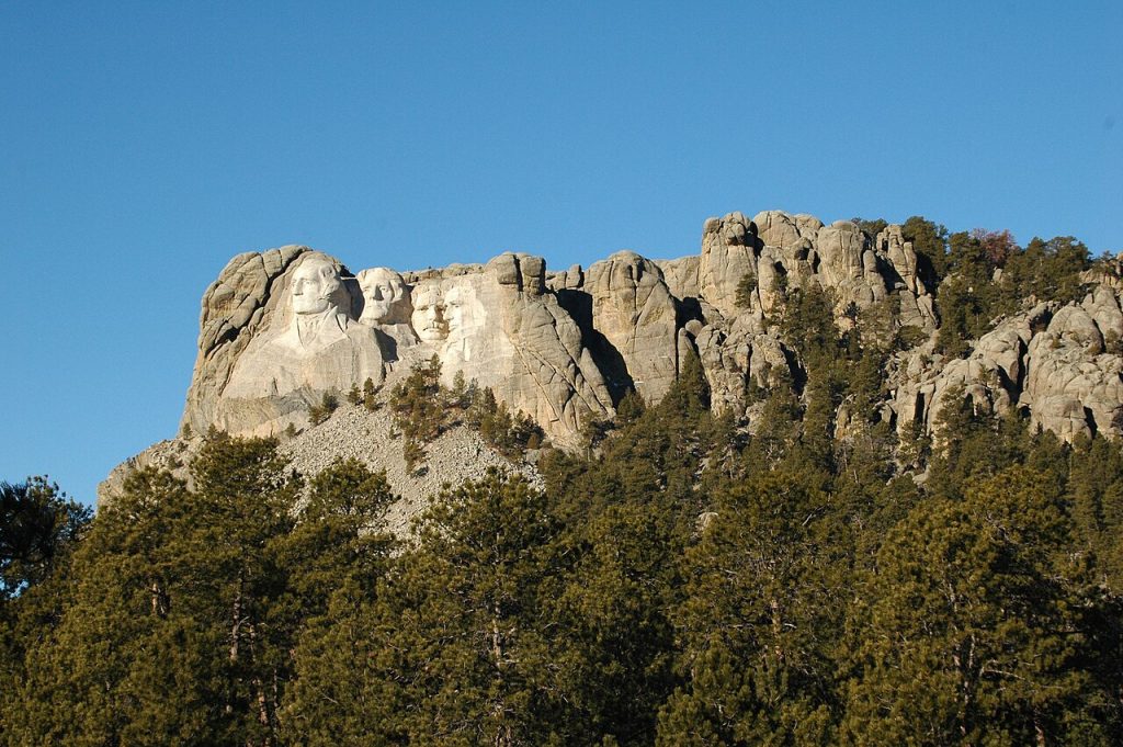 9 U.S. Routes Through the Black Hills That Feel Realistic About Winter Energy – Her Life Adventures Keystone To Mount Rushmore Via Highway 244