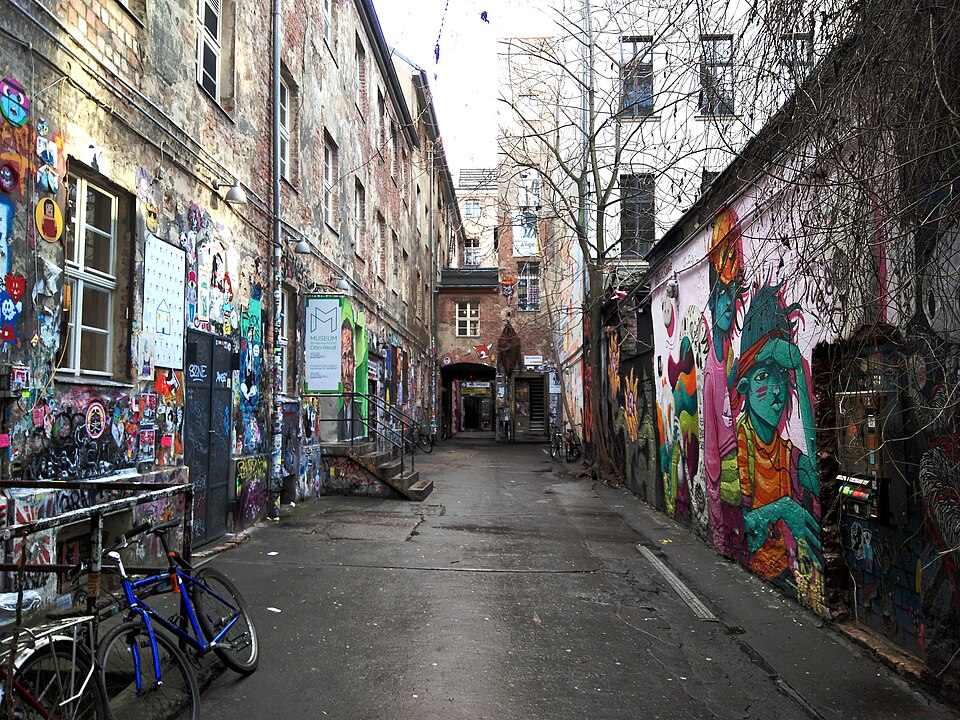 Haus Schwarzenberg Alley, Berlin