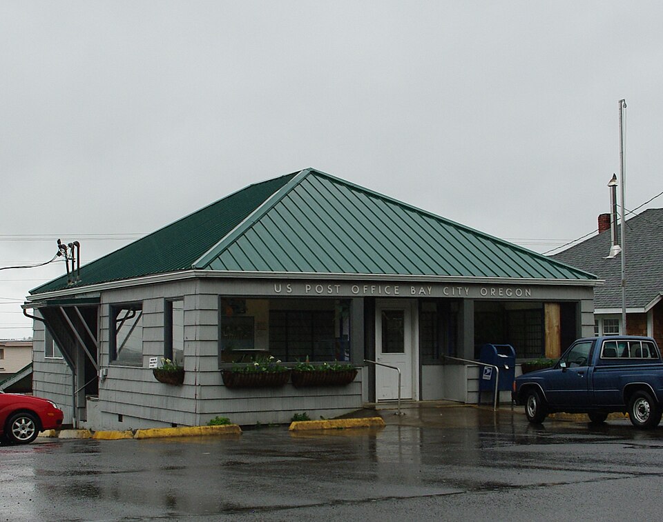 Bay City’s Slow Waterline