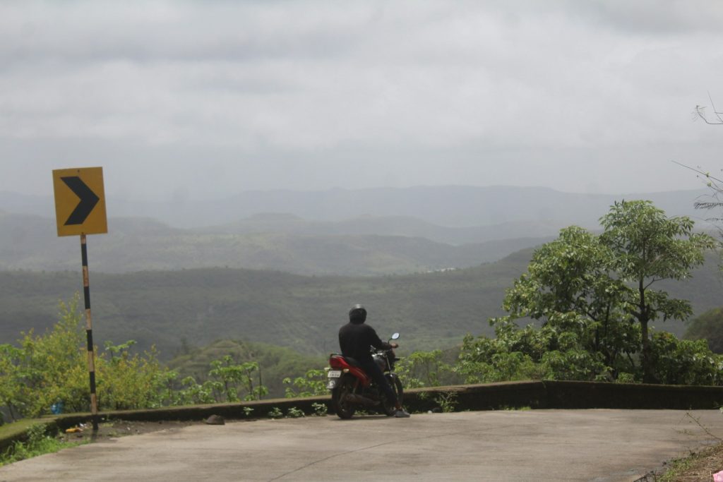 Tourist Lookouts With Sudden Drop Offs