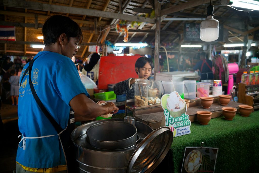 Eat Seasonal And Locally Common Foods