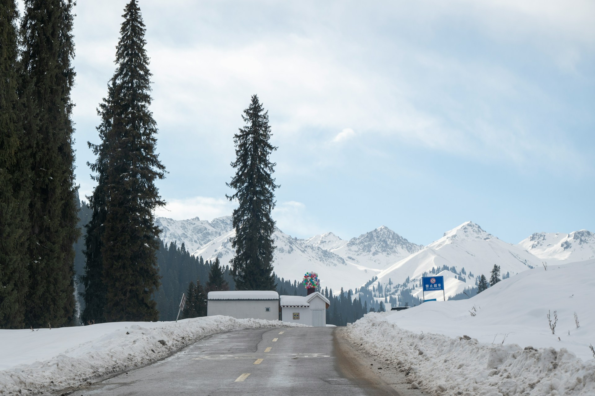 Mountain Pass Drive With Early Closures