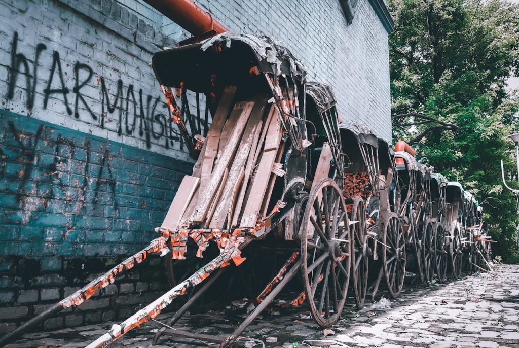 Kolkata Hand-Pulled Rickshaw Shuffle