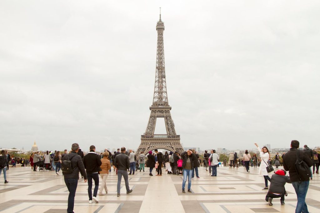 Eiffel Tower Summit Queue, Paris