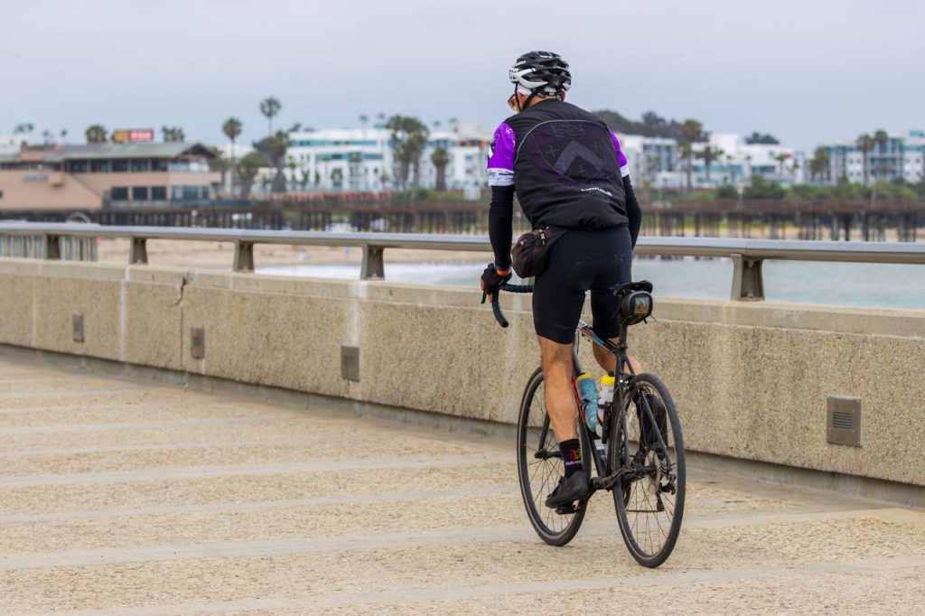 Bike-and-Ferry Coastal Roamer