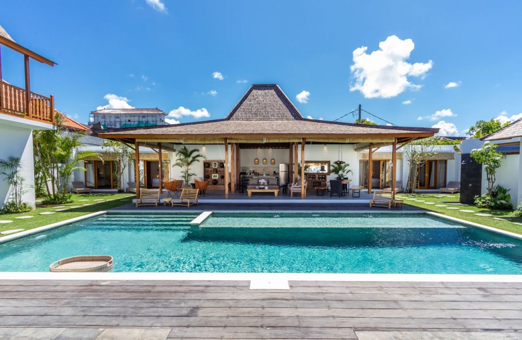 The Open-Air Shower Suite