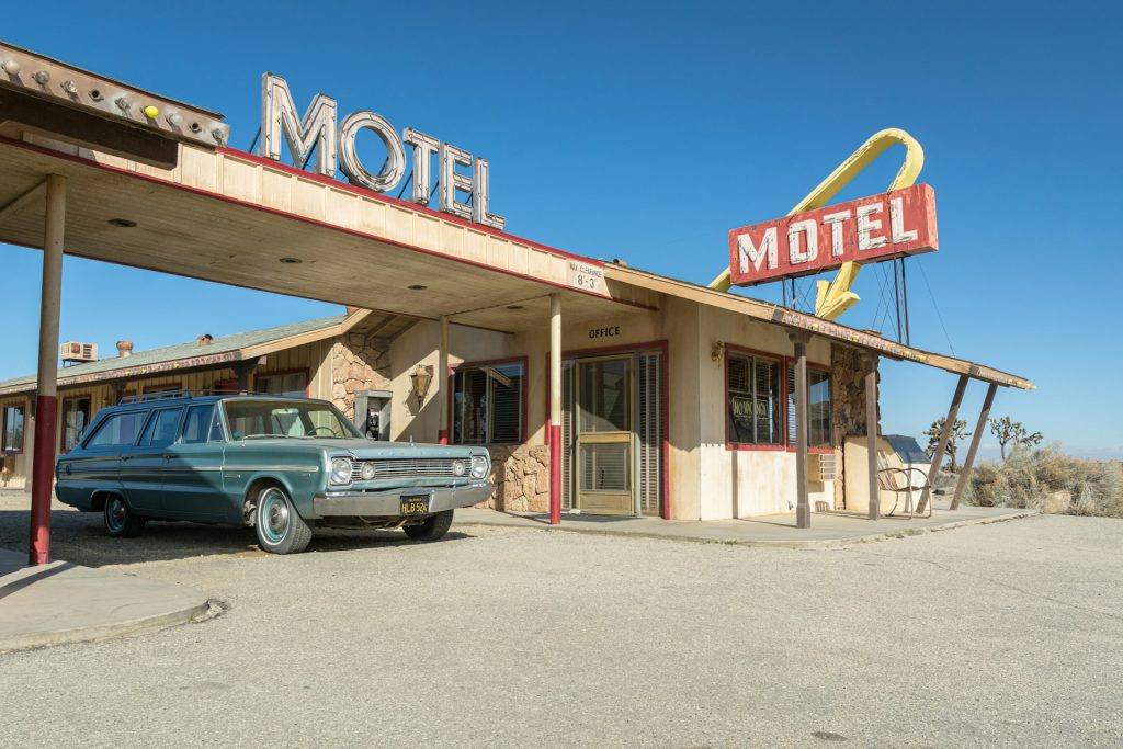 Desert Highway Motels In Shoulder Season