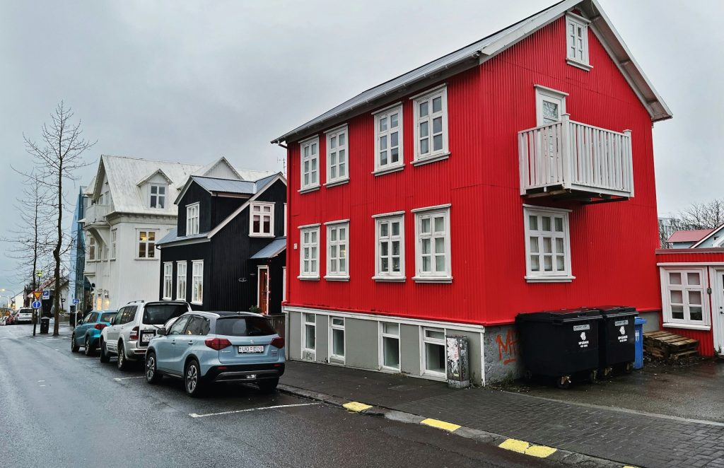 Reykjavík Base With One Golden Circle Day