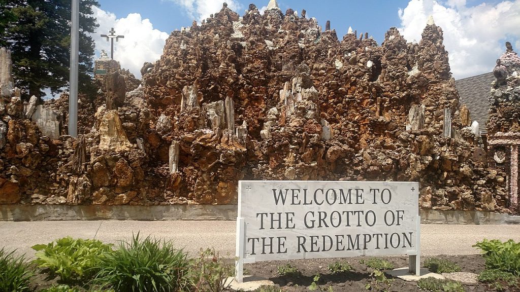 Grotto of the Redemption, Iowa
