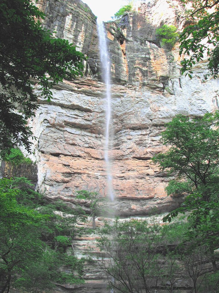 Hemmed-In-Hollow Falls In Arkansas