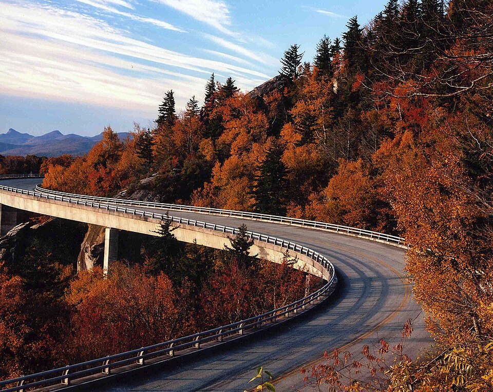 Linn Cove Viaduct Overlooks, North Carolina