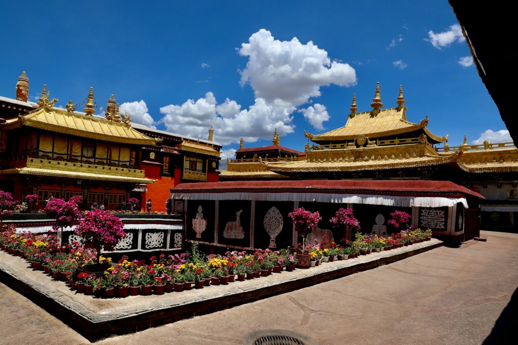 Lhasa Changes Expectations About Travel Pace and Purpose