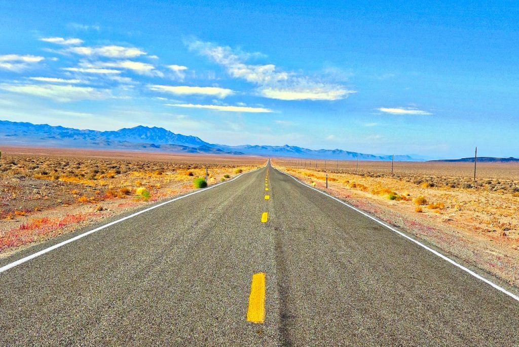 স্বাধীনতা কেন শূন্যতা অনুভব করতে পারে?